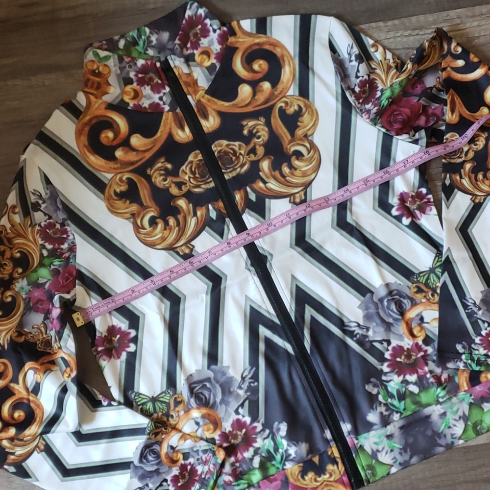 Multi-printed jacket and pants set - Picture 4 of 8